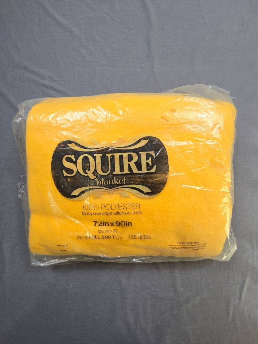 NEW Vintage 70s Squire Full/Twin Blanket Yellow 72"x90" Fancy Overedge Stitch